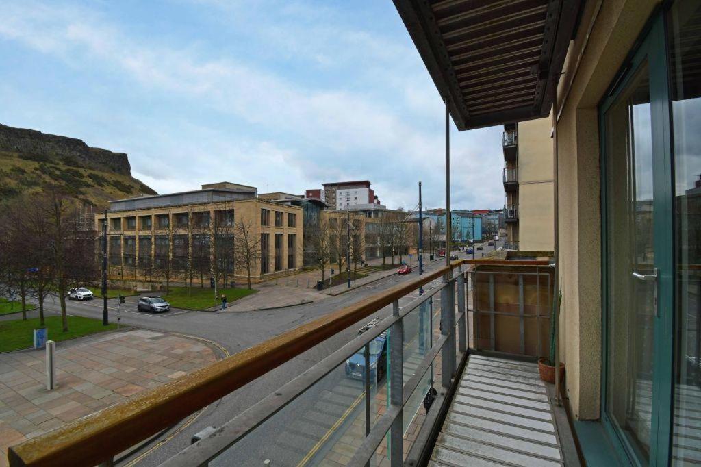Dreamhouse Apartments Edinburgh Holyrood Park Exterior photo