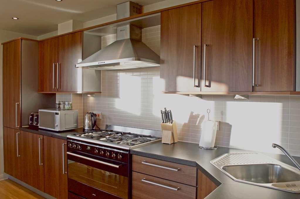 Dreamhouse Apartments Edinburgh Holyrood Park Room photo